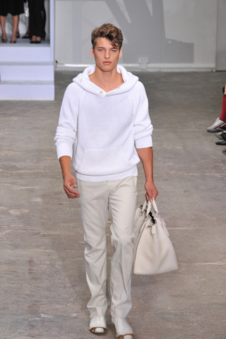 Louis Vuitton / - 2009